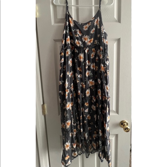 Large size dress from Maurice’s￼. Sunflower pattern. Never worn. Tag still on. - Picture 1 of 2